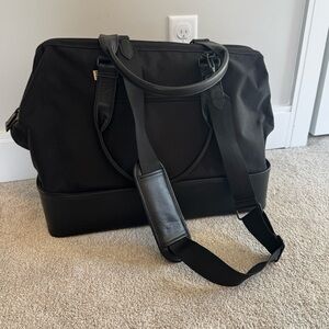 Béis weekender bag, NWOT
